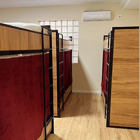 Hostel Chilli Тирана Экстерьер фото