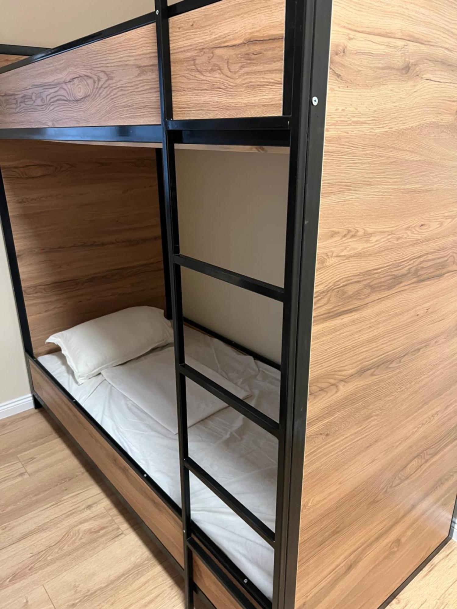 Hostel Chilli Тирана Экстерьер фото